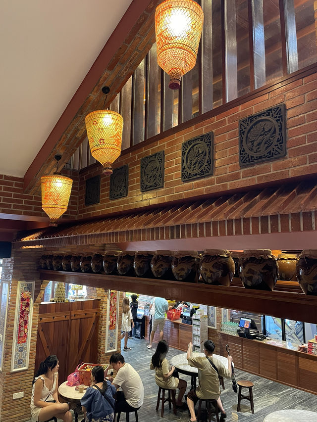 🇲🇾 Tan Kim Hock in Jonker Street, Melaka 