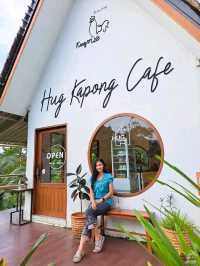 Hug Kapong Cafe - คาเฟ่กะปง 🏡 