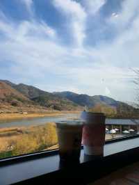 지리산 뷰가 끝내주는 대형 카페, 라플라타 ☕🏔