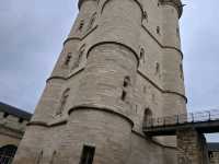 "Château de Vincennes : its iconic landmarks and picturesque"