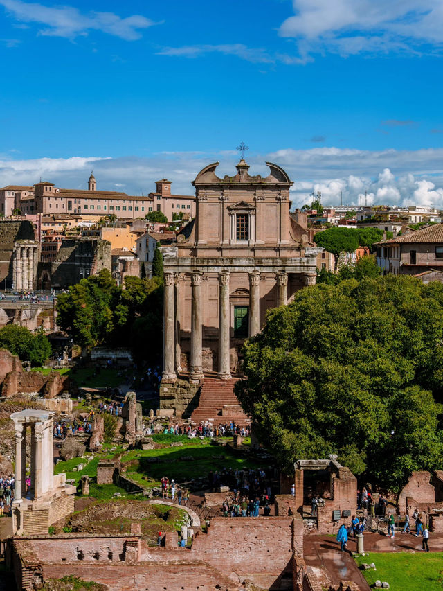 🏛️ Roman Forum & Colosseum – A Walk Through Ancient Rome! 🇮🇹
