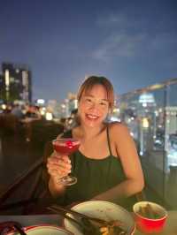 ร้านอาหารเบลเยี่ยม บน Rooftop bar ชั้น 32 