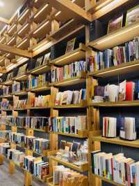 首爾新村 | ARC 書店＆咖啡館 📚☕️熊熊超級可愛的
