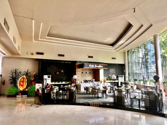 A Slice Of Luxury at Apo View Hotel