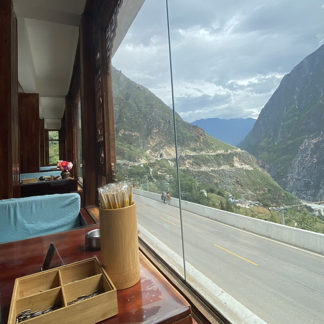 A Springtime Retreat at Shangri-La