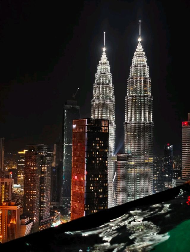 Malaysia’s Shining Jewel: The Twin Towers Experience