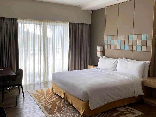 Coastal Bliss: Your Balcony Escape at DoubleTree Resort by Hilton Penang”