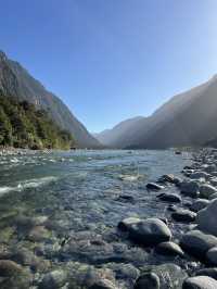 Majestic Mountains: Uncover the Wonder of Milford Sound