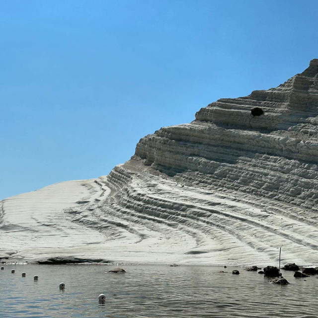 🏖️ **Why the Scala dei Turchi (Stair of the Turks) Will Steal Your Heart** 🌊