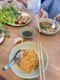 รีวิวร้านเฝอเนื้อผัดสไตล์เวียดนาม 🍜