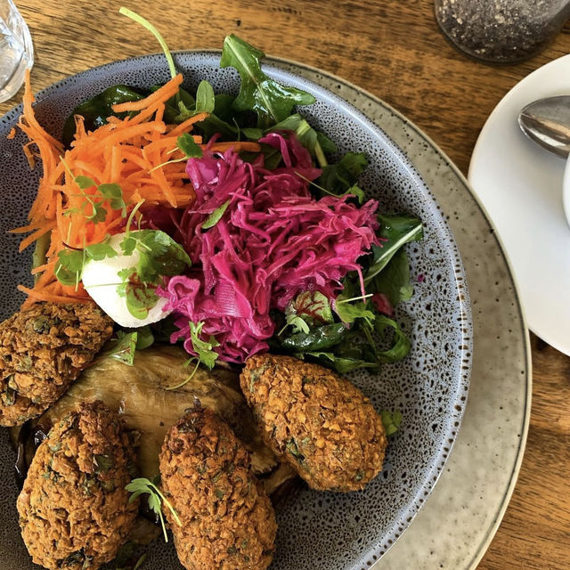 🇦🇺 モスマンのしずかな通りにある隠れた美味しいお店