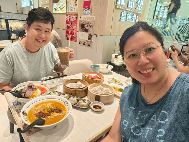 【屯門美食】時代廣場《堅信號》探店：香濃擔擔麵x創意番茄套餐🍜🍅