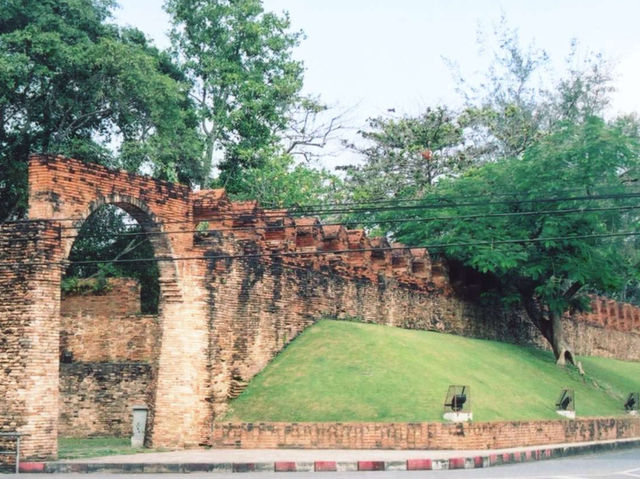 🌴✨ NAKHON SI THAMMARAT WEEKEND GUIDE: Ancient Temples, Waterfall Treks & Southern Flavors!