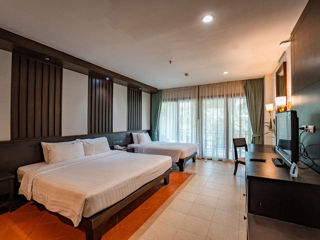 Ravindra Beach Resort and Spa, Najomtien