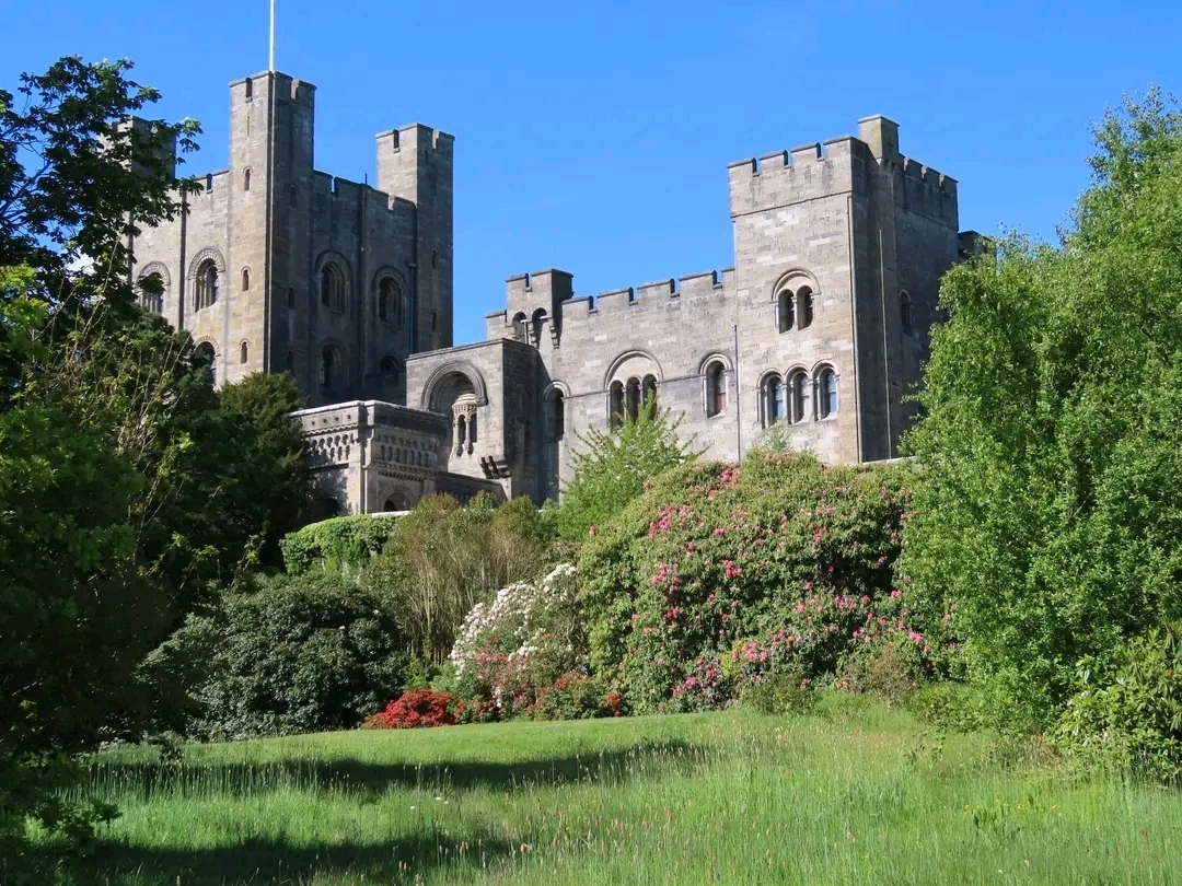 Penrhyn Castle – ความอลังการ สวน และมนต์เสน่ห์แห่งนอร์ทเวลส์!