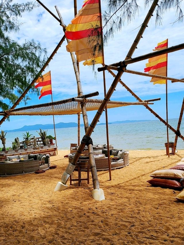 Cave Beach Club พัทยา ชิลล์ไทม์ยามมาทะเล
