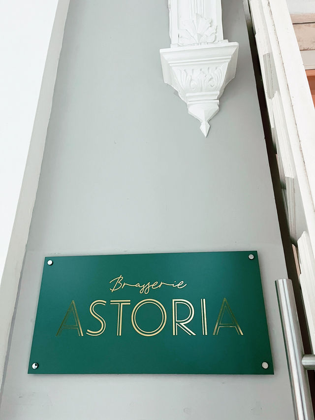 Victoria Theatre & Concert Hall: A Must-Visit Citywalk Gem in Singapore 
