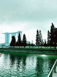 Tranquil Escape: Marina Bay Park at One Marina Boulevard 