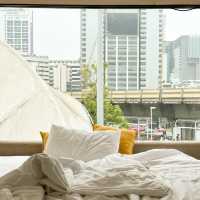 Yello Rooms Hotel ที่พักวิวรถไฟฟ้าสุดปัง