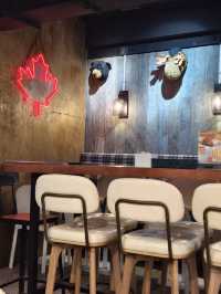 西環石塘咀餐廳，有供應邪惡Poutine