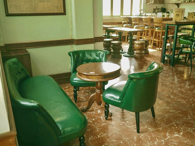 Budget stay in Vientiane @ Barn 1920s Hostel 