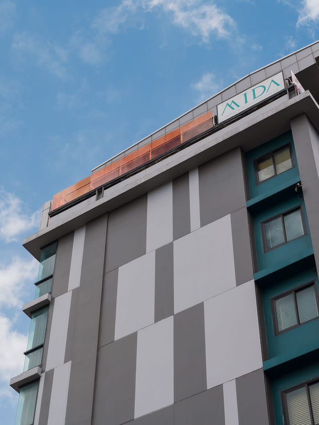 Mida Hotel Ngamwongwan ที่พักใจกลางนนท์