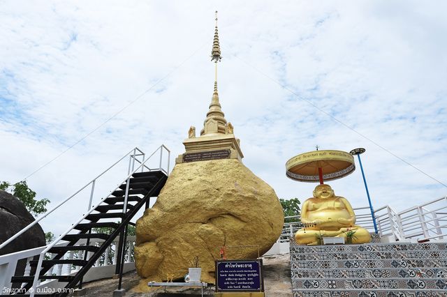 เที่ยววัดเขาถ้ำ เมืองตาก
