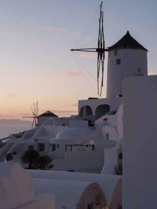 🇬🇷【ギリシャ・サントリーニ島】 “白と青の絶景”に恋するエーゲ海の