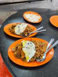 Muar's Must-Eat:Smoky Otak-Otak Char Kway Teow!