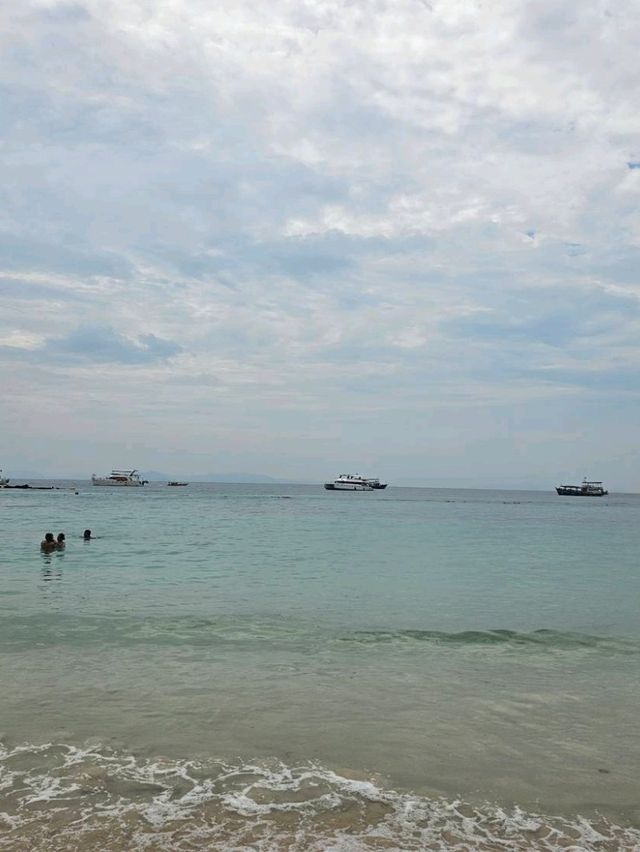 มากี่คนก็สนุก @หาดนวล🏝