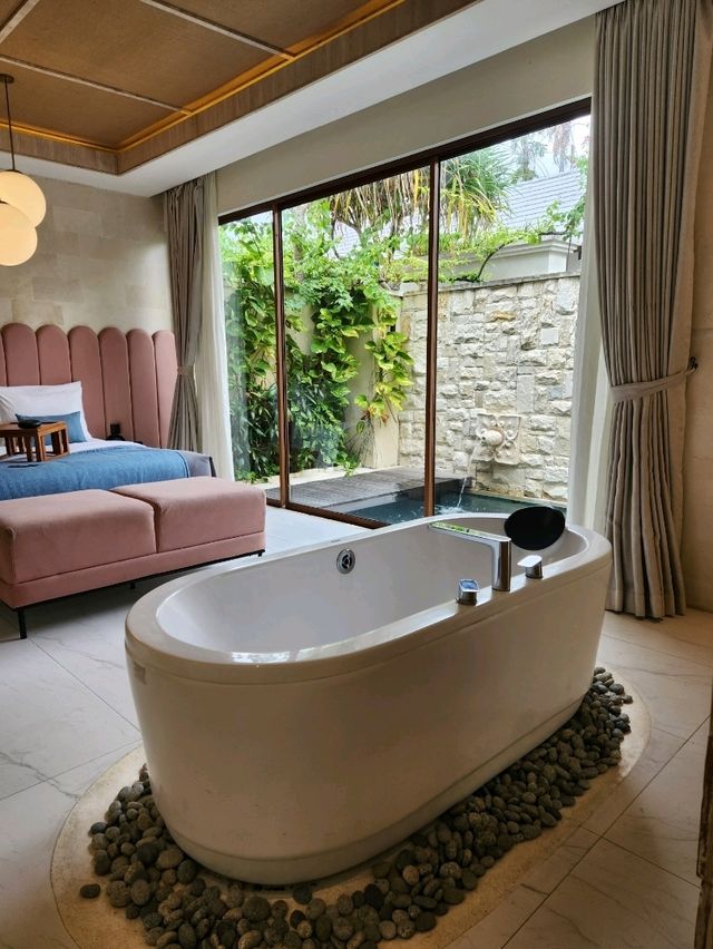Affordable Luxury in the Heart of Bali City | @La Vie Villa✨️🌴🛖