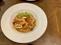 🐟 The Queen & Mangosteen – A Royal Treat at VivoCity