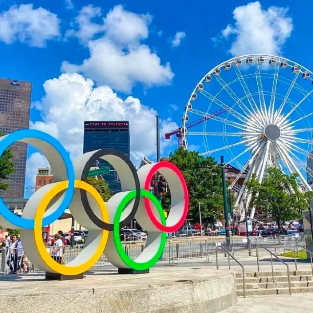 Centennial Olympic Park: A Space of History and Relaxation