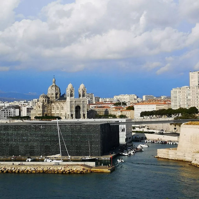 🌊☀️ Marseille Summer Guide: Sun, Sea & Mediterranean Magic  