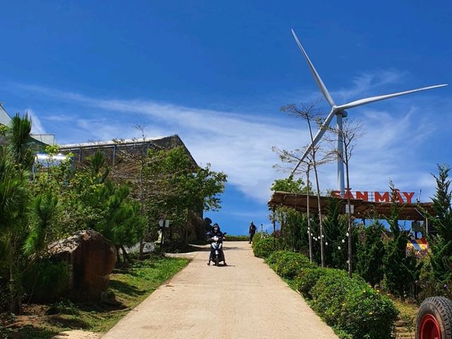 Highest Point of Da Lat for panoramic view