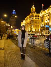 The Bund ยามค่ำคืน แสงไฟวิบวับ 💛✨