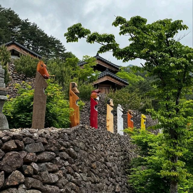 Discovering Jirisan’s Secret Vibe at Samseonggung