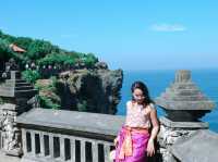 Uluwatu Temple, Bali – Breathtaking Views & Cheeky Monkeys! 🐒🌅🇮🇩