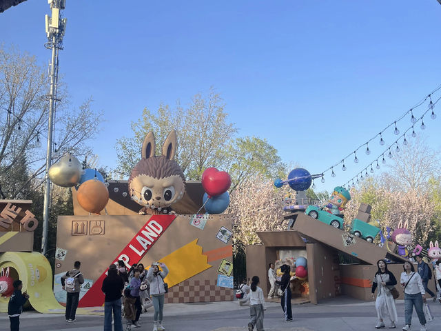 My Visit to the Pop Mart Land in Beijing! 🧸📸