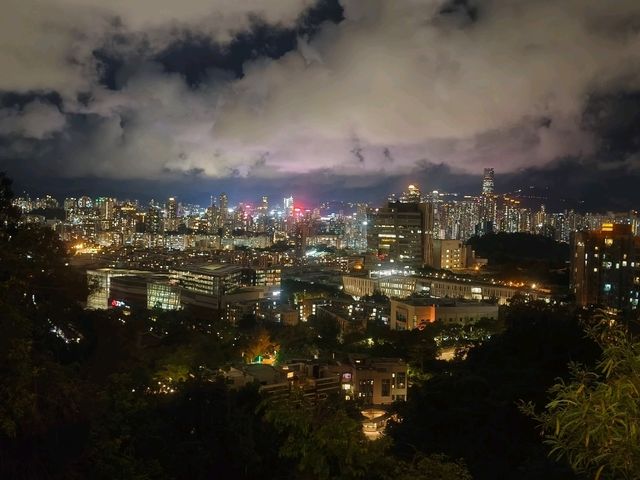 香港玩海，繞地球飛了一圈8年前後重遊