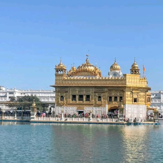 Golden Temple, Amritsar – A Place Where Peace Touches the Soul ✨