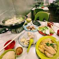 Old-School Steamboat, Same Great Taste – Golden Mile Thien Kee Still Delivers!