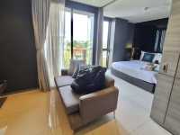 Cross Vibe Pattaya Seaphere โรงแรมสวยพัทยา 
