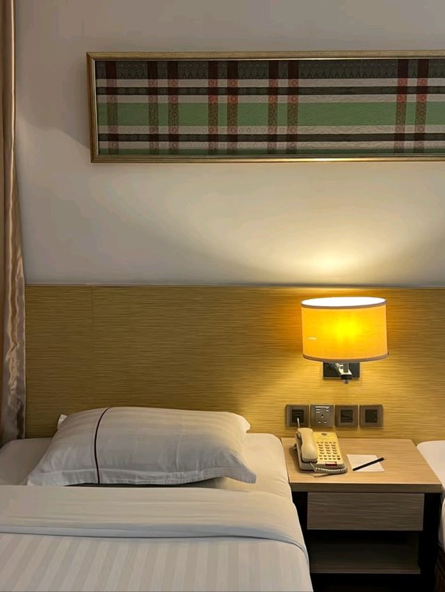 🏙️✨ Hotel Granada Johor Bahru – Stylish Stay in Bukit Indah’s Buzzing Zone! 💼🛏️