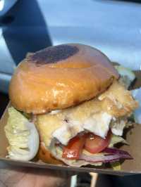 🦞 Seafood Heaven in Lorne – Captain Hooked Delivers! 🌶️🍴
