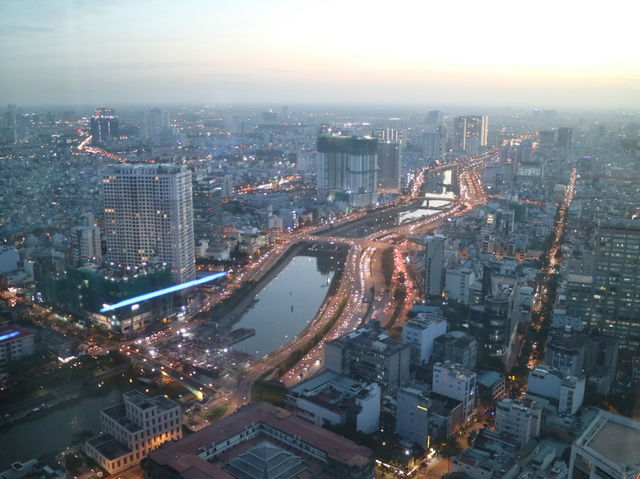 🇻🇳 探索胡志明市的經典心臟地帶 ✨