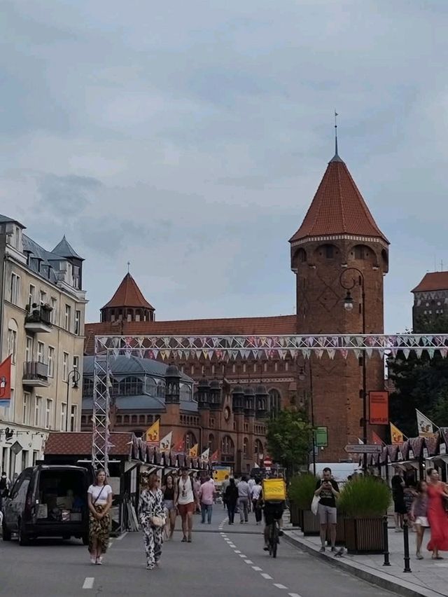 七月下旬到訪格坦斯克不可錯過的「聖多明尼克市集」(St Dominic’s Fair in Gdańsk)，