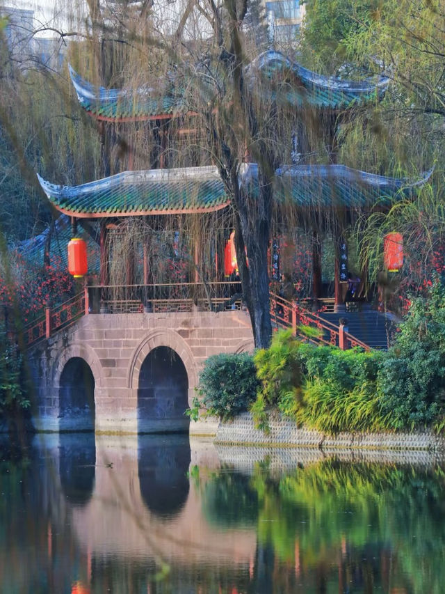 Chengdu People’s Park เดินเล่นในสวนเฉิงตู