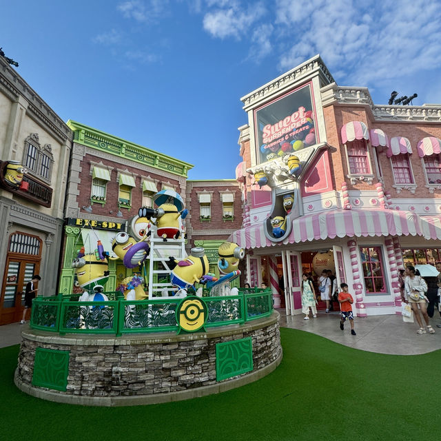 Minion Madness: A Fun-Filled Weekend at Universal Studios Singapore