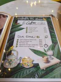 Sunny Yellow Café That Feels Like a Garden Retreat